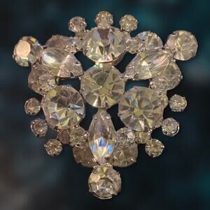 **SALE** JULIANA, D & E, DELIZZA & ELSTER RHINESTONE BROOCH